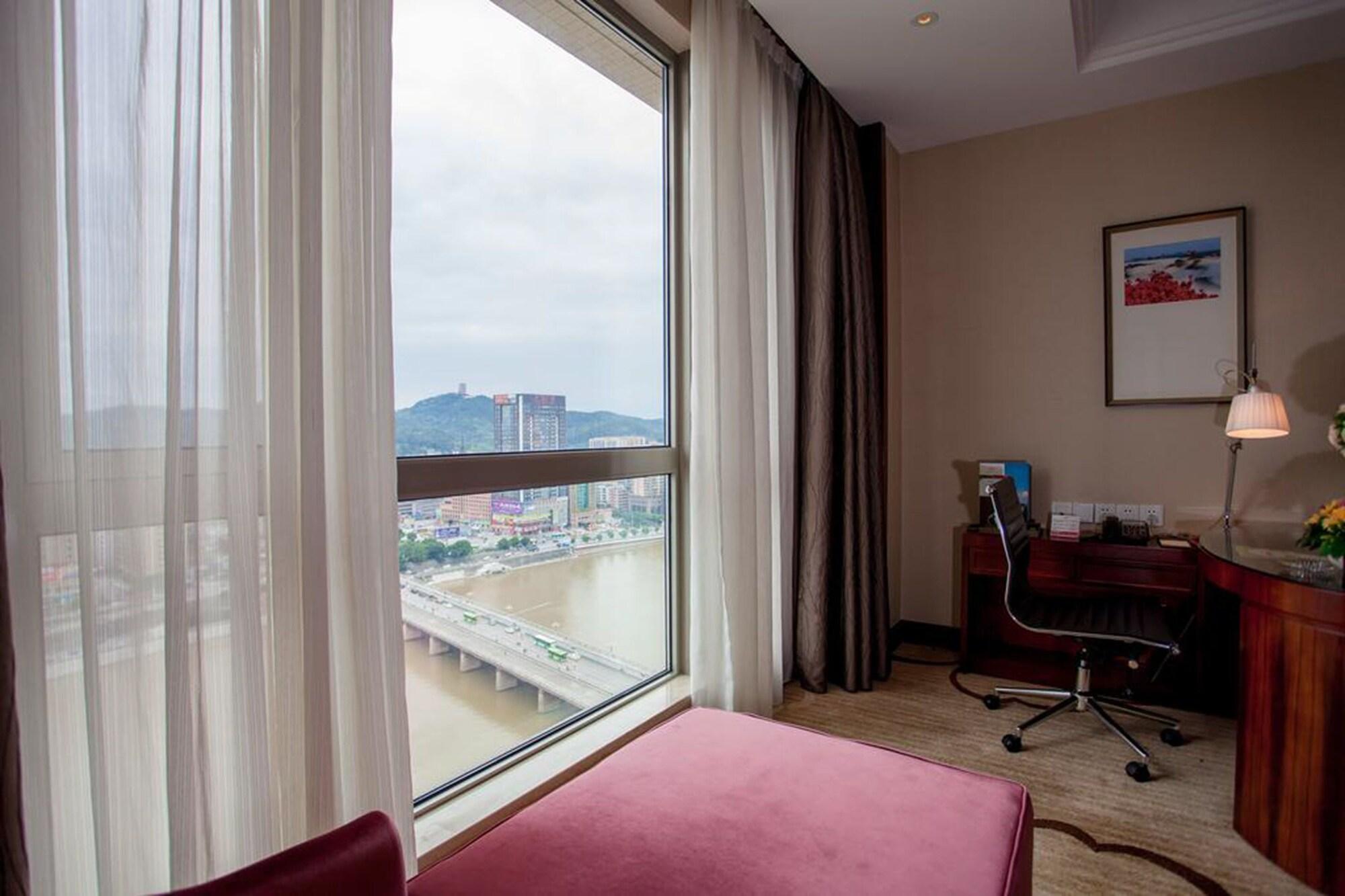 Ramada Plaza Shaoguan City Centre Eksteriør billede