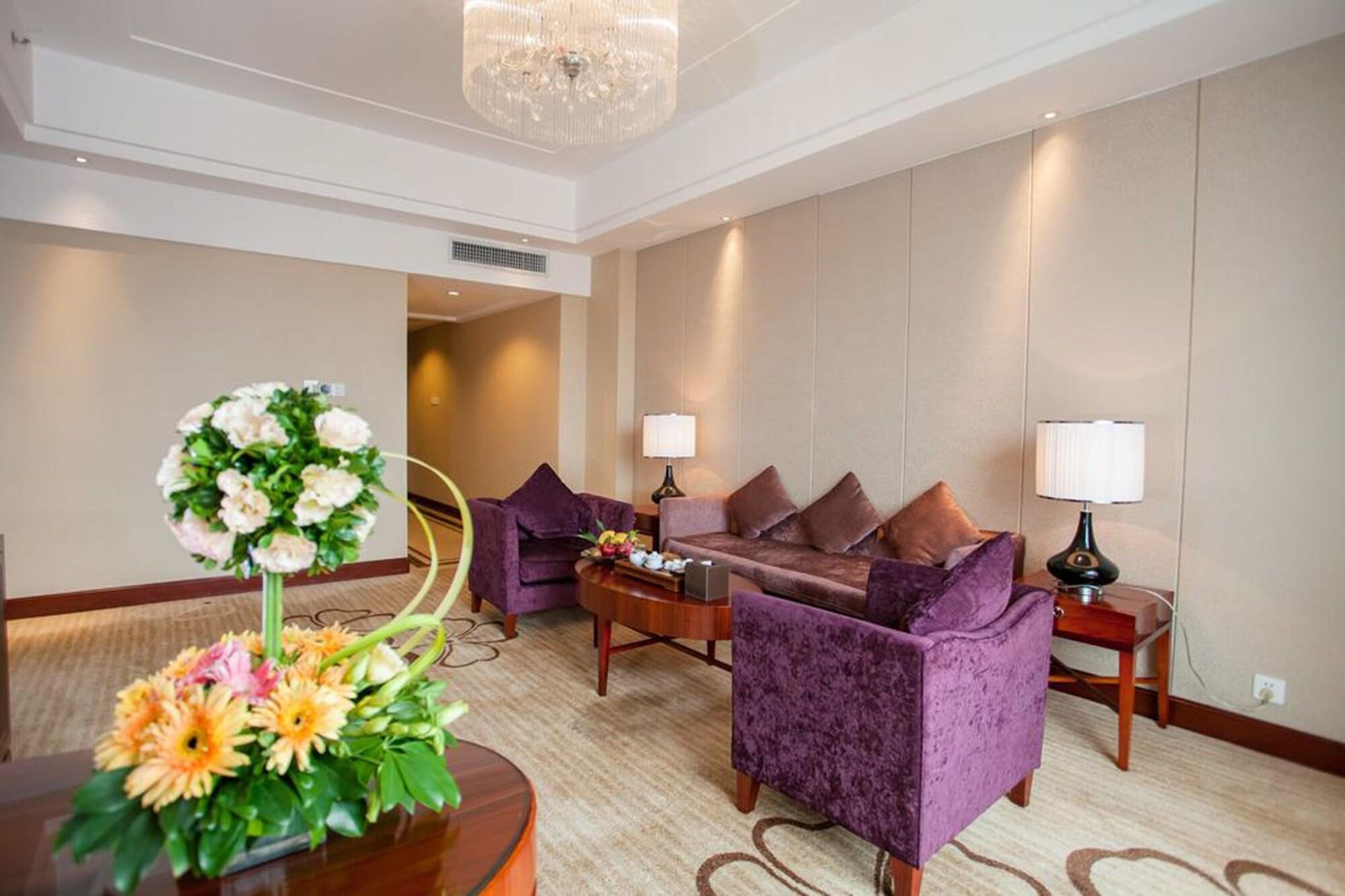 Ramada Plaza Shaoguan City Centre Eksteriør billede