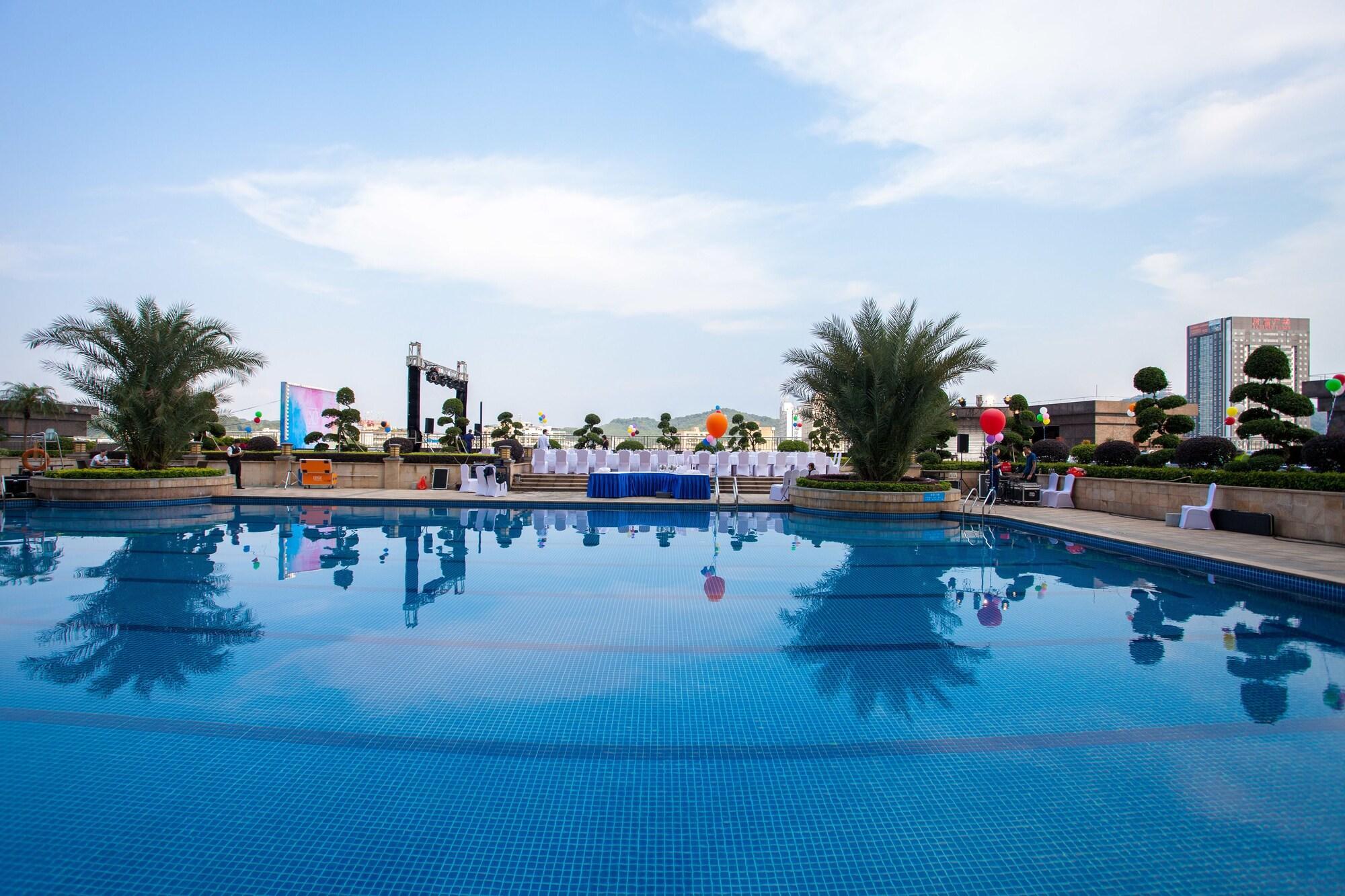 Ramada Plaza Shaoguan City Centre Eksteriør billede